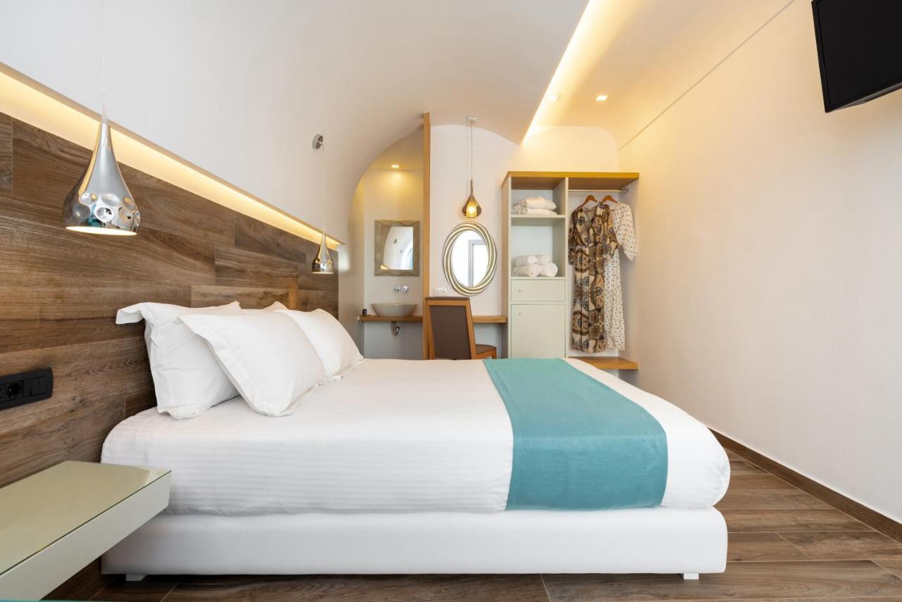 Deluxe Hotel Santorini Тира Экстерьер фото