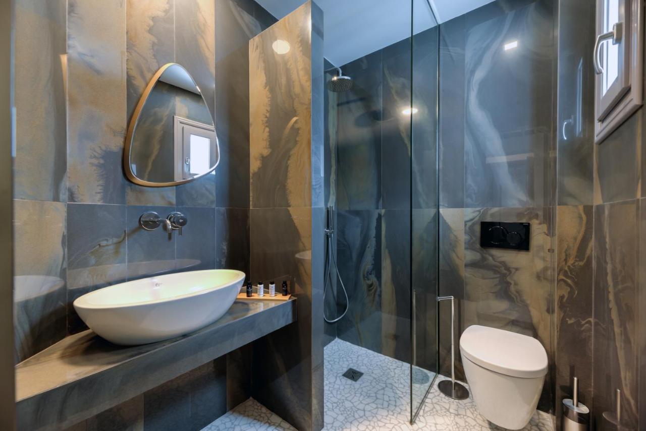 Deluxe Hotel Santorini Тира Экстерьер фото
