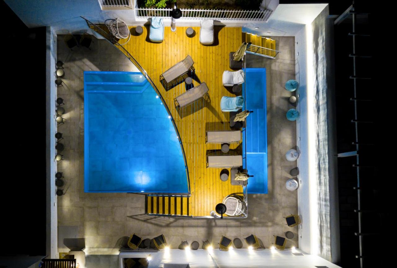 Deluxe Hotel Santorini Тира Экстерьер фото