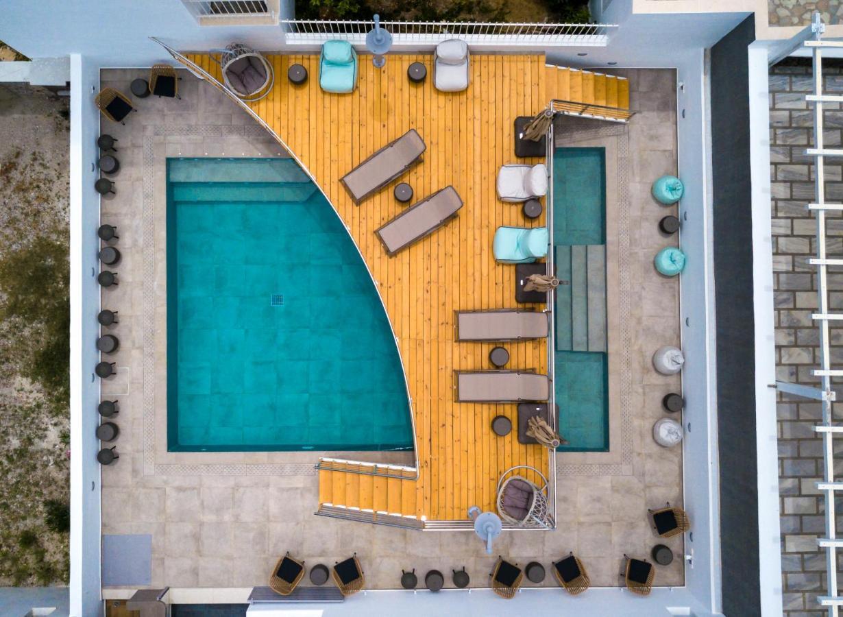 Deluxe Hotel Santorini Тира Экстерьер фото