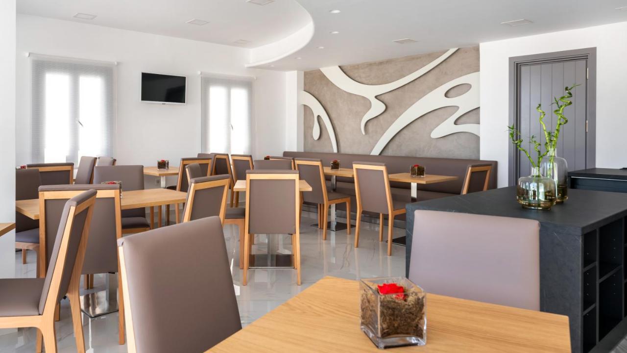 Deluxe Hotel Santorini Тира Экстерьер фото