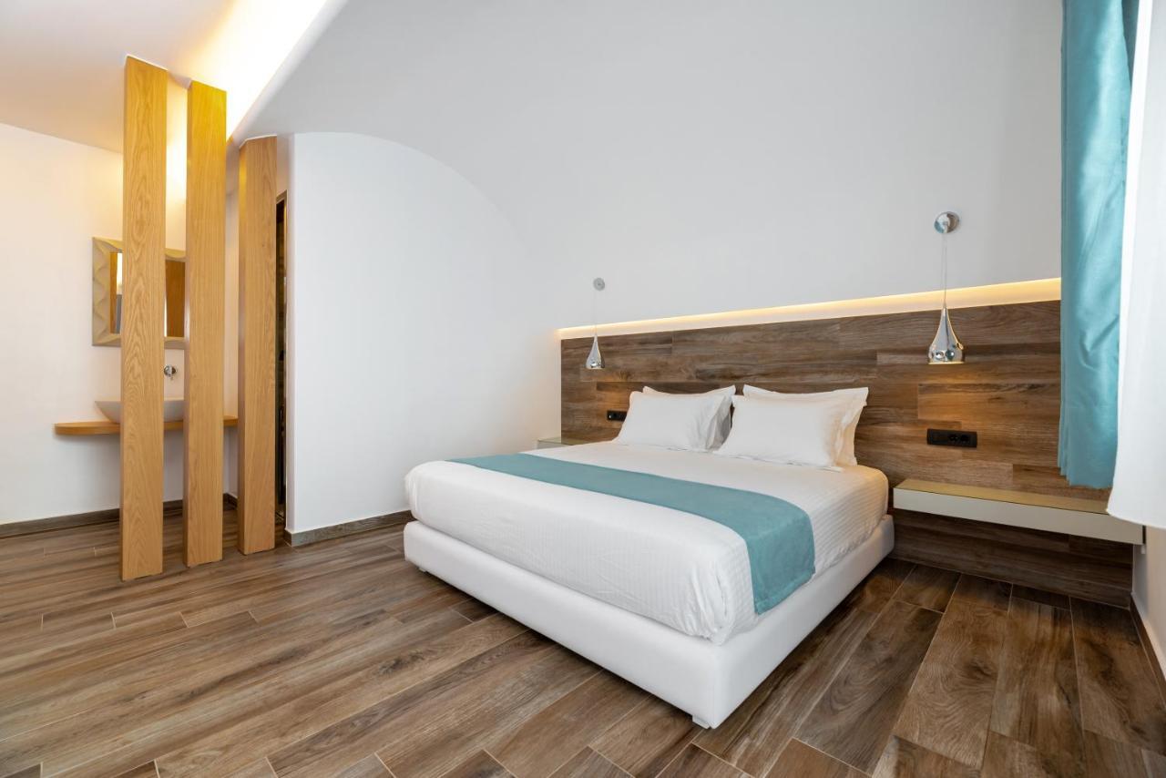 Deluxe Suites Santorini Тира Экстерьер фото
